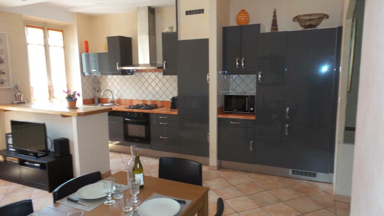 spacieux logement face à la Cité Médievale Carcassonne Exterior foto